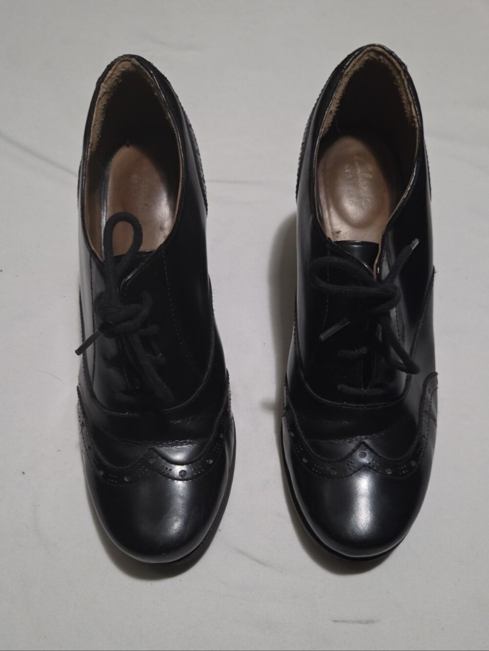 Clarks women's size 9.5 black heeled dress shoes #29